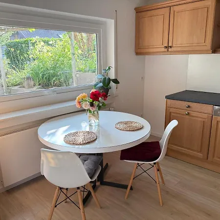 Suesse Einliegerwohnung Mit Garten * Neuffen