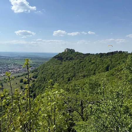 Suesse Einliegerwohnung Mit Garten * Neuffen